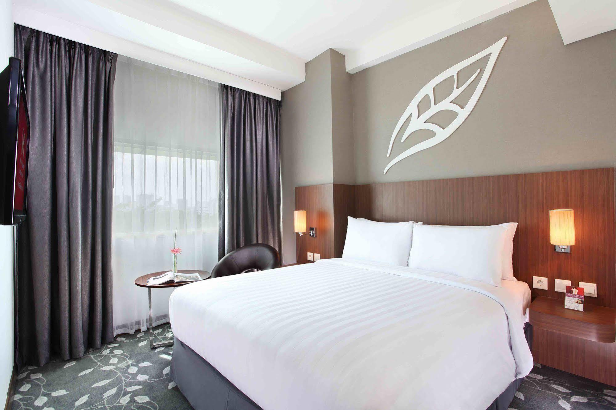 Swiss-Belinn Kemayoran Jakarta Exterior photo